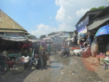 Memasuki Pasar Kasih Kota Kupang